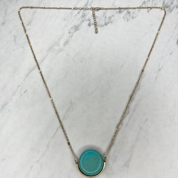Gold Tone Faux Turquoise Spinning Pendant Necklace - Picture 1 of 11